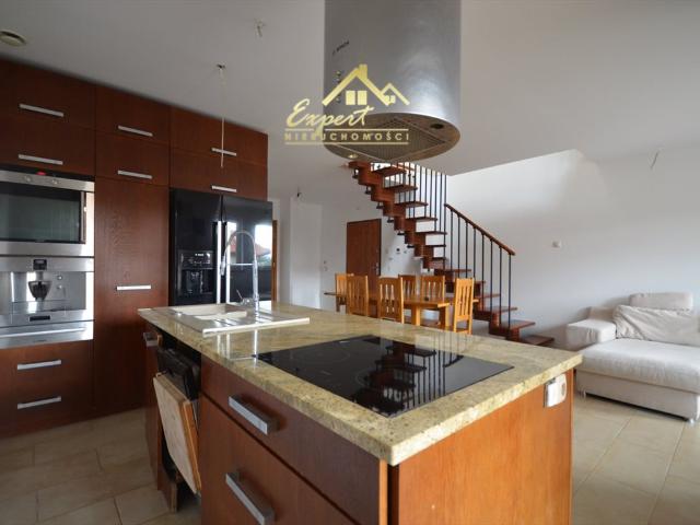 Zapraszam do obejrzenia dwupoziomowego mieszkania 92 m² z balkonem w Ostródzie