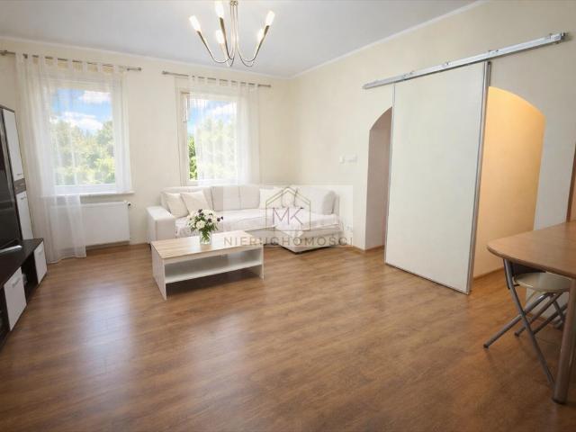 Na sprzedaż jasne mieszkanie 41,5 m² w centrum Brzegu