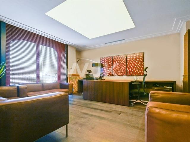 Zapraszam do luksusowego biura 240 m² w Belvedere Residence
