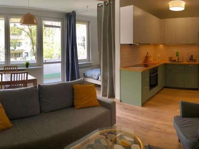 Zapraszam do mieszkania 42 m² na Ochocie z balkonem i pełnym wyposażeniem
