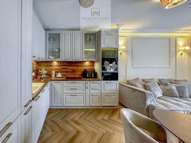 Zapraszam do nowoczesnego 74,3 m² domu z prywatnym wjazdem