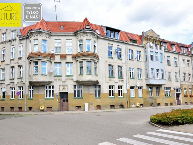 Przestronne klimatyczne 4 pokojowe mieszkanie z kominkiem