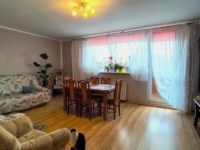 Zapraszam do przestronnego 70 m² mieszkania w Żarskiej Wsi