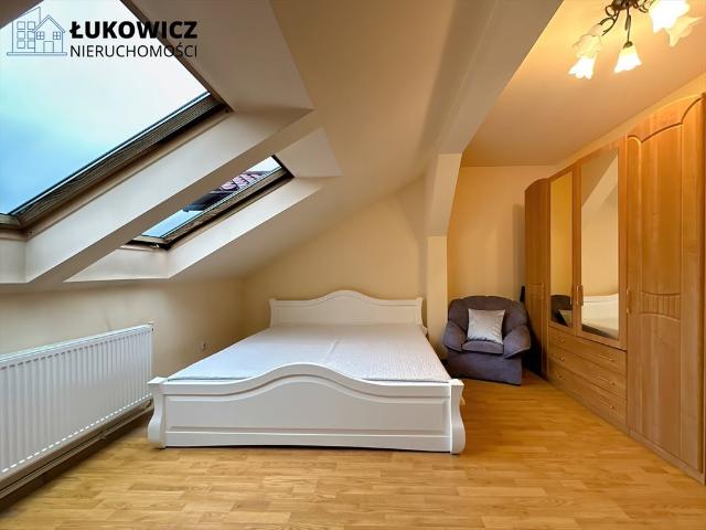Zapraszam do przestronnego 128 m² mieszkania z 5 pokojami w Bielsku Białej