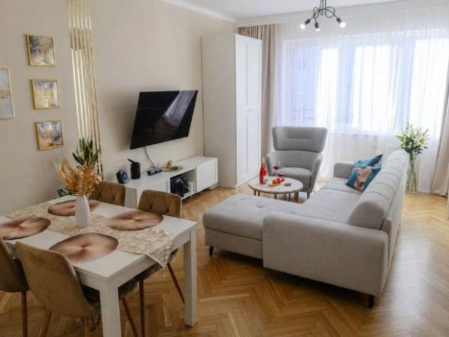Zapraszam do przytulnego 3 pokojowego mieszkania na Mokotowie