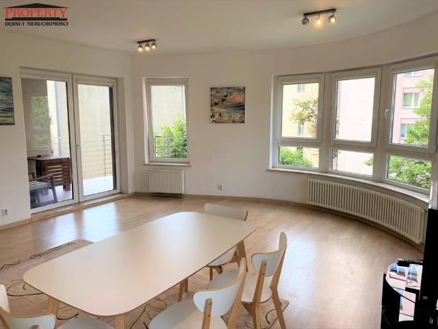 Zapraszam do wynajęcia nowoczesnego 3 pokojowego apartamentu 73 m² z garażem w centrum Łodzi