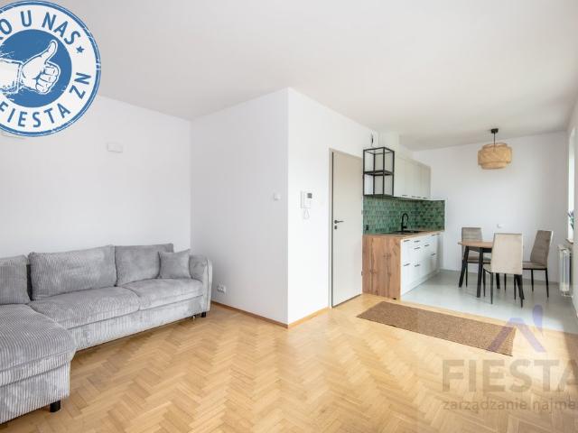 Wynajmę jasną kawalerkę 30,8 m² z balkonem i garażem