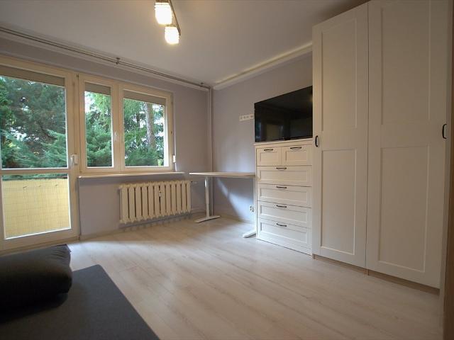 Zapraszam do wynajęcia 29,1 m² kawalerki z dużym balkonem w Kielcach