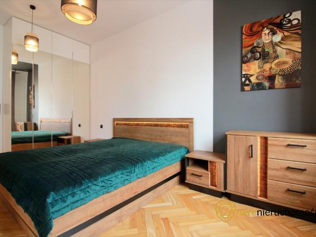 Zapraszam do wynajęcia 45 m² mieszkania z widokiem na Ratusz w centrum Wrocławia