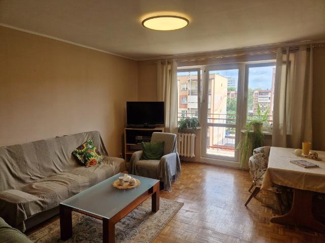 Zapraszam do wynajęcia 49,9 m² mieszkania z dużym balkonem w Piotrkowie