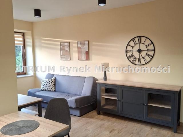 Zapraszam do wynajmu nowoczesnego 2 pokojowego mieszkania 50 m² z balkonem