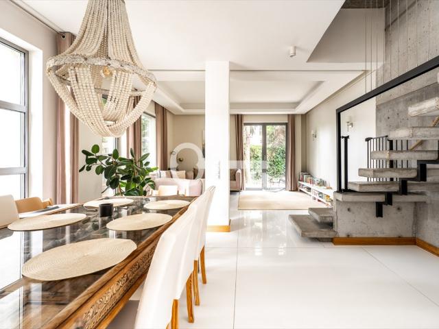 Na wynajem nowoczesny dom 173 m² w Wilanowie z 3 sypialniami