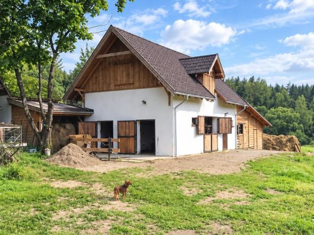 Zapraszam: Komfortowa stajnia 80 m² z domem nad jeziorem