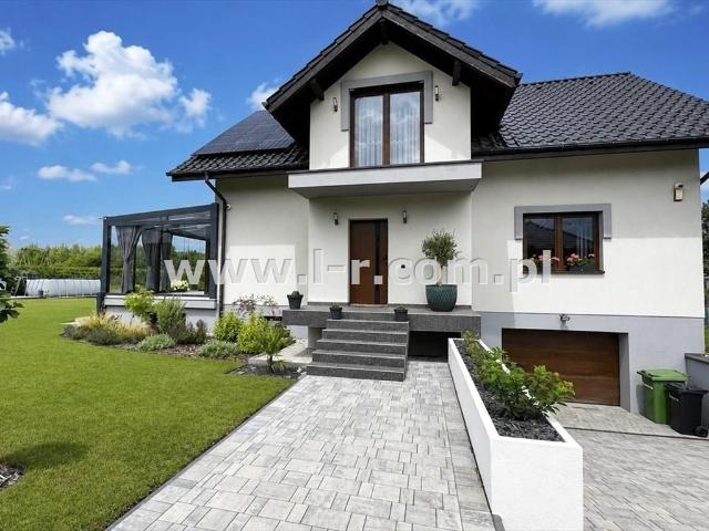Zapraszam luksusowy dom 454 m² z ogrodem zimowym w Rogowie