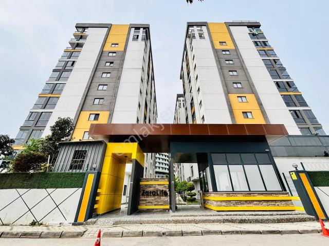 Zaralife Kiralık Eşyalı Daire 3+1 Arakat 130m2 Havuzlu K.otopark