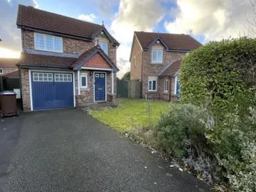 Zards Pet Supplies, 252 254 Greenside Lane, Droylsden, M43 7SL, United Kingdom | 3 bed house for rent #137643972 | Rentberry