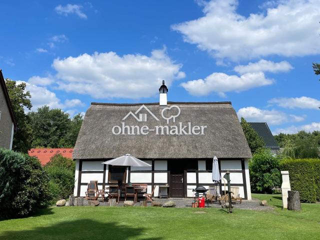 PROVISIONSFREI NUR BIS 30.09. Saniertes Bauernhaus, Scheune und 2.100 m² Grundstück im Naturpark
