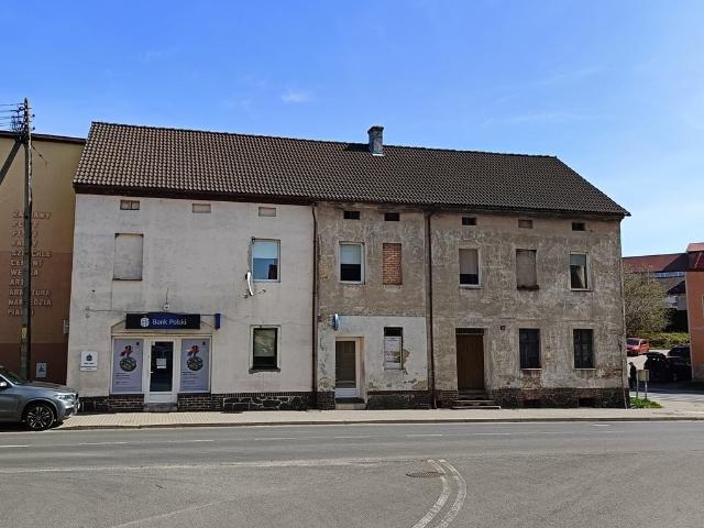 Dom z lokalami komercyjnymi i potencjałem rozwoju
