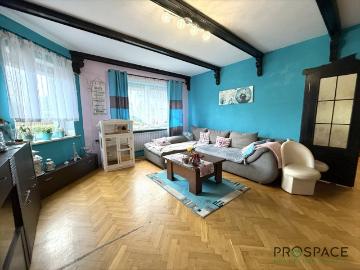 Przestronne 3 pokojowe mieszkanie z podwórkiem i dochodem