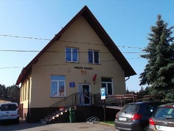 Przestronne 3 pokojowe mieszkanie z piwnicą i dobrym stanem