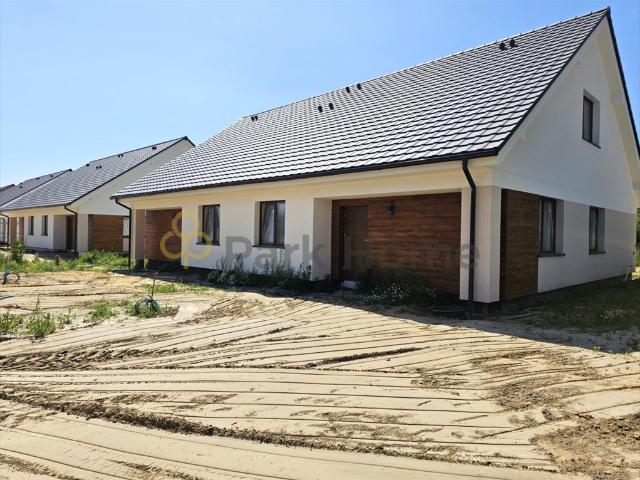 Polecam nowoczesny dom 85,78 m² z dużą działką i prywatnością