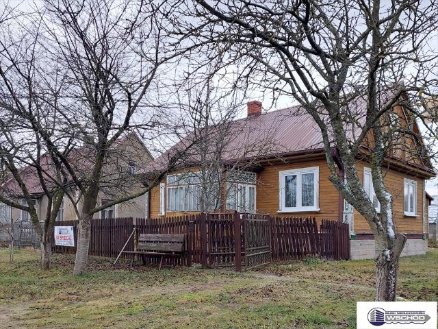 Polecam urokliwe siedlisko z drewnianym domem 3 pokoje 0,36 ha