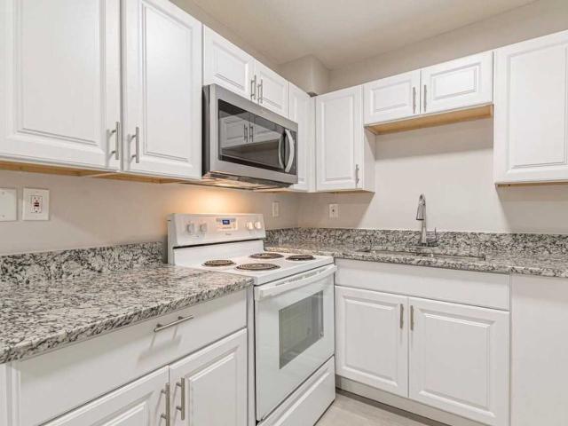 ZD Townhomes 1 Bedroom Apartment for Rent at 2959 Forrest Hills Dr Sw, Atlanta, GA 30315 Hammond Park