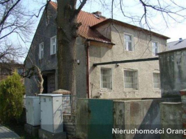 Na sprzedaż przestronny lokal z mieszkaniem i biurem 290 m² w Zdzieszowicach