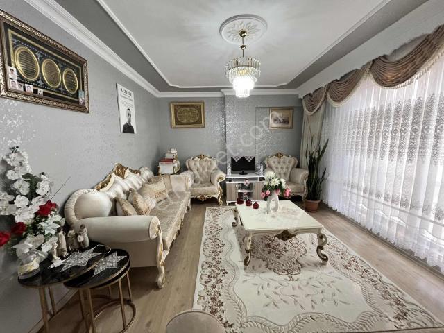 Ze/max^tan Gültepe Mah. Satılık Ön Cephe 3+1 Merkezi Konum Daire