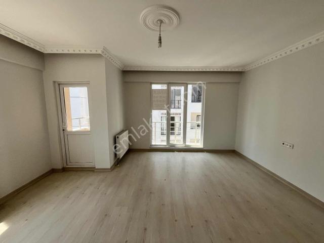 Ze/max^tan Kızılpınar Okullar Bölgesinde Kiralık Arakat2+1 Daire