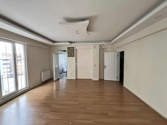 Ze/max^tan Kızılpınarmalkoçlar Cad. Kiralık Arakat 2+1 Daire