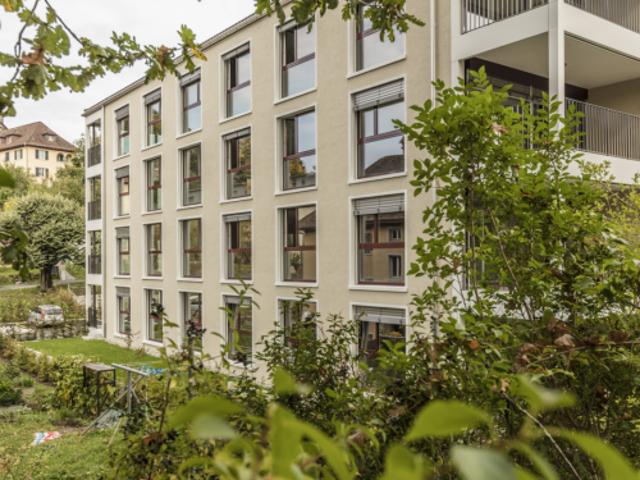 Zentral Neuwertig Modern! in 6020 Emmenbrücke