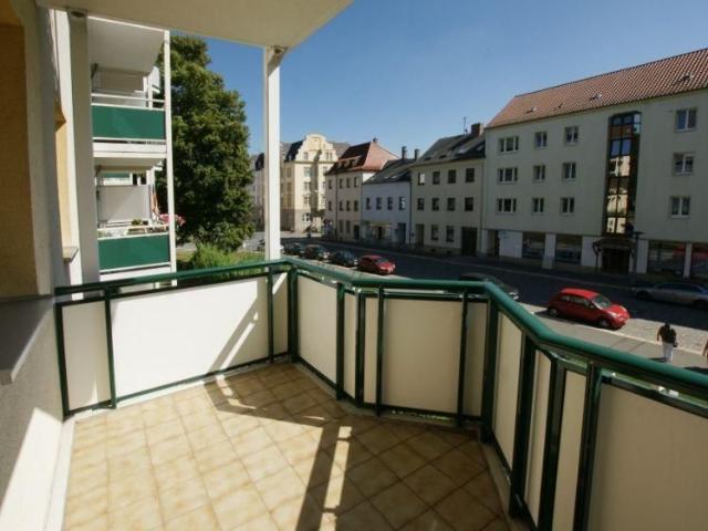 zentral & bezugsfertig + 3 Raum Wohnung mit Sonnenbalkon