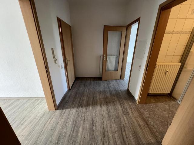 Zentral gelegen! Aufzug und Balkon! Schöne Single Wohnung