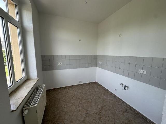 Zentral gelegen! Aufzug und Balkon! Schöne Single Wohnung