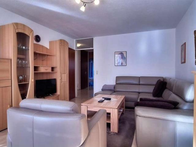 Zentral gelegen, gemütliche 80 m² Wohnung mit Balkon, Aufzug und TG Box!