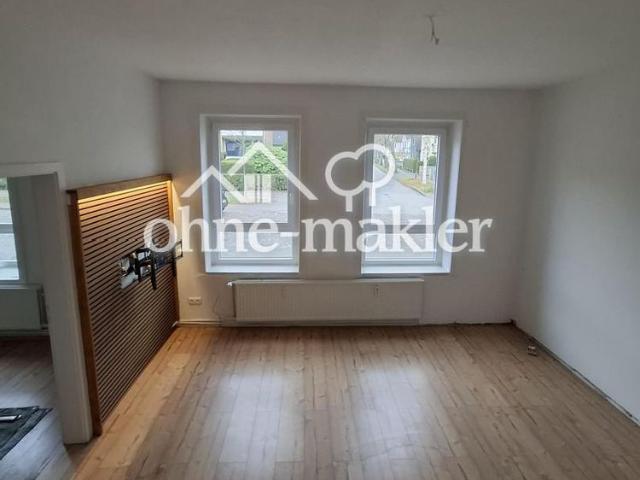Zentral gelegen, Neu: Renoviert,Böden,Fenster & Einbauküche,inkl.KFZ Stellplatz,Wärmegedämmt