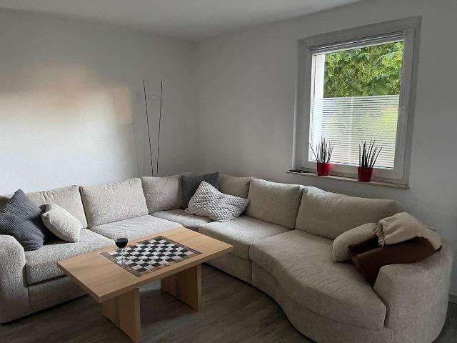 Zentral gelegene familienfreundliche 3,5 Zimmer Wohnung in ruhiger Lage