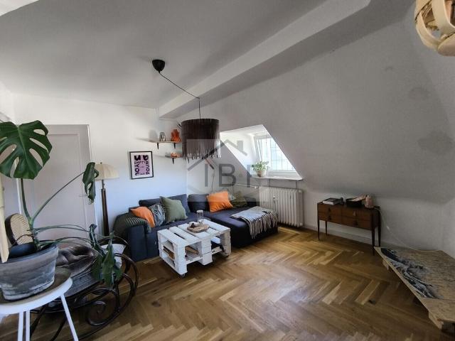 Zentral gelegene, gut geschnittene 3ZKB Wohnung mit Balkon