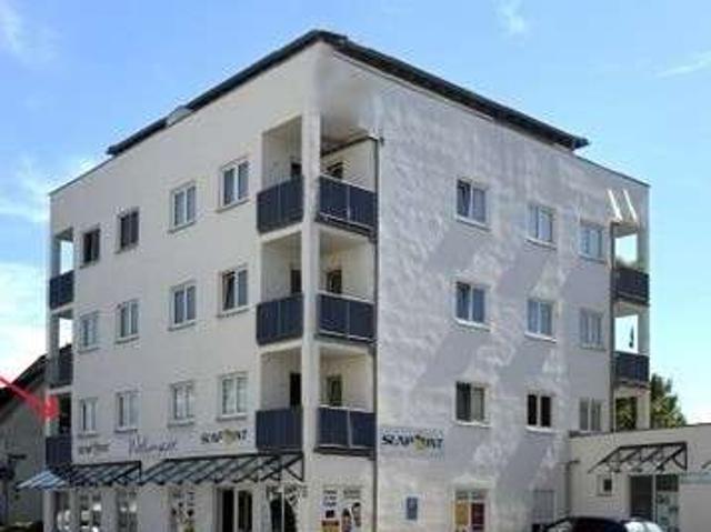 Zentral gelegene, gepflegte 2 Zi. Whg. mit Balkon, EBK, TG in Friedrichshafen