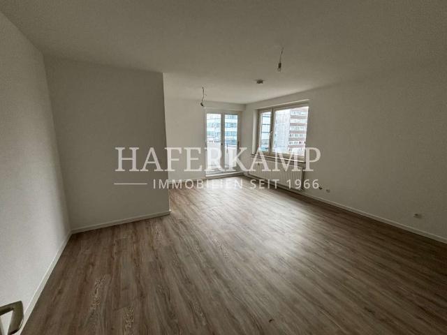 zentral gelegene geräumige 1 Zimmer Wohnung mit Balkon