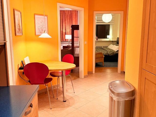Zentral gelegene Wohnung im sonnigen Mariendorf, Berlin Amsterdam Apartments for Rent