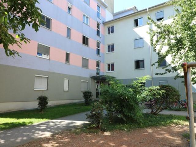 Zentral gelegene Wohnung mit Terrasse Provisionsfrei!