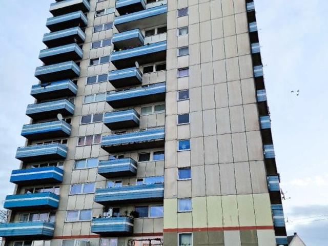 Zentral gelegene 2,5 Zimmer Wohnung zu verkaufen. Mit schöner Aussicht