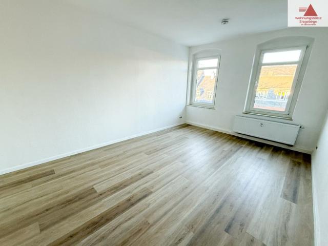 Zentral gelegene 2 Raum Wohnung auf der Großen Kirchgasse in Annaberg!