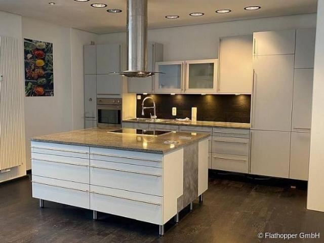 Zentral gelegene 2 Zimmer Wohnung mit kleiner Terrasse und Parkplatz in Prien Landkreis Rosenheim