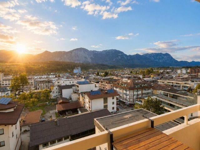 Zentral gelegene 3 Zimmer Wohnung in Tirol – Gepflegt, lichtdurchflutet und mit Balkon