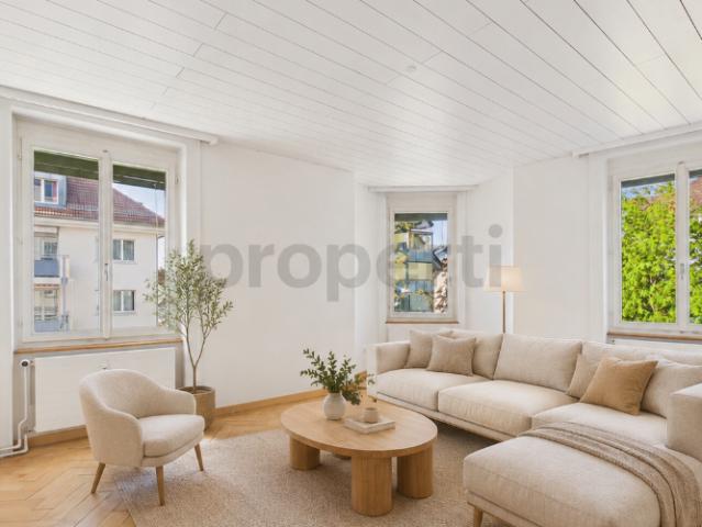 Zentral gelegene 4.5 Zimmer Etagenwohnung mit 200 m2 grosser Terasse + 18 m2 Wintergarten in St. Gallen