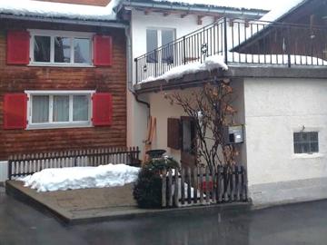 Zentral gelegenes 5.5 Zimmer Einfamilienhaus in Disentis Erst oder Zweitwohnsitz