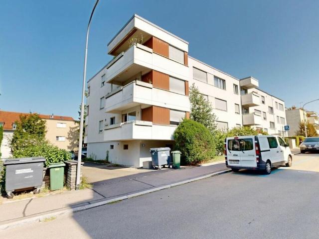 Zentral, gepflegt und lichtdurchflutet Ihre 2.5 Zimmerwohnung in Zürich Oerlikon